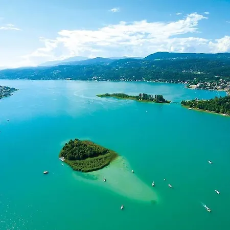 Beautiful Country For Up To 16 Guests